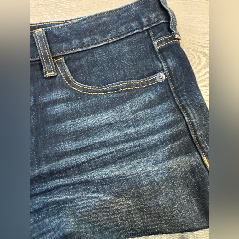 Express - Dark Blue Denim Shorts - Sortie Low Rise - Ultimate Stretch - Size 2 - Picture 4 of 14